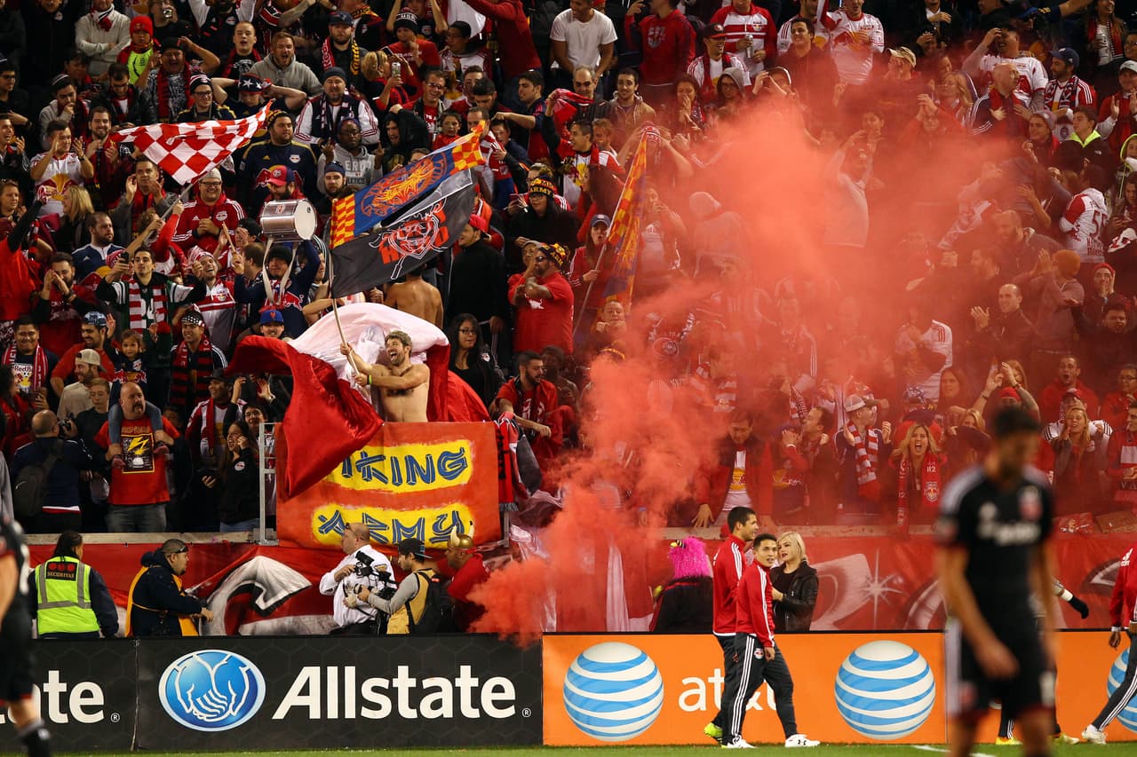 Color y el festejo final para los aficionados de New York Red Bulls.