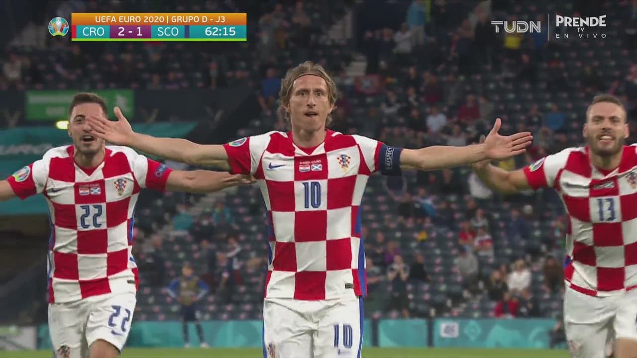 ¡Una obra de arte! Luka Modric firma un golazo para el 2-1 de Croacia