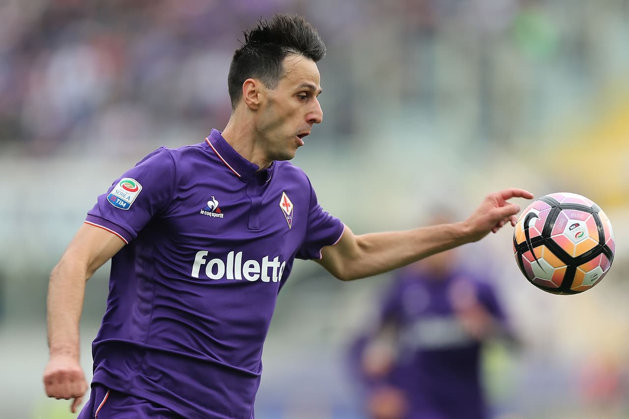 Nikola Kalinic, delantero de la Fiorentina, estaría en los ojos del A.C. Milan ante la inminente salida de Carlos Bacca.