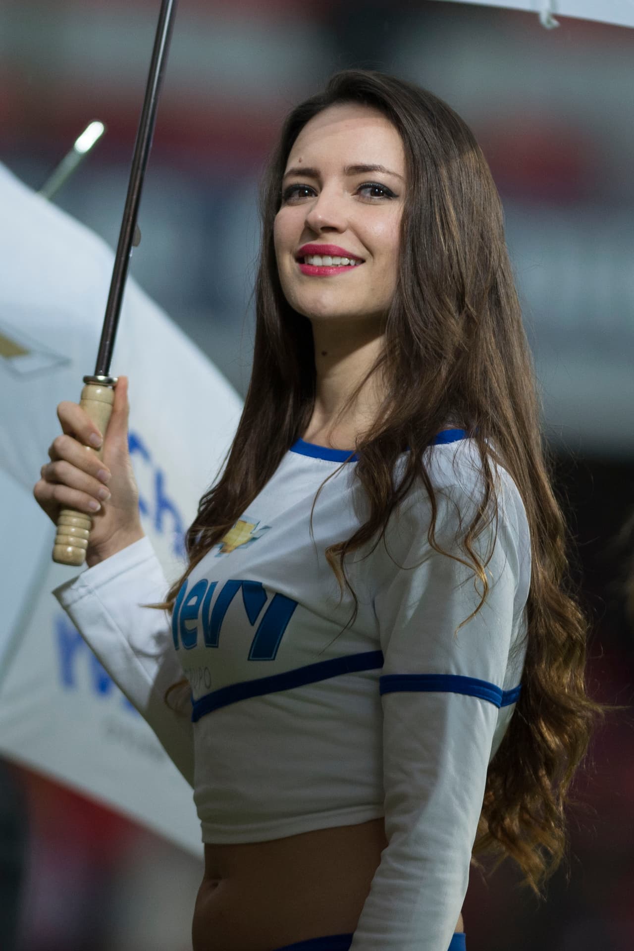 La belleza de las porristas en la fecha 8