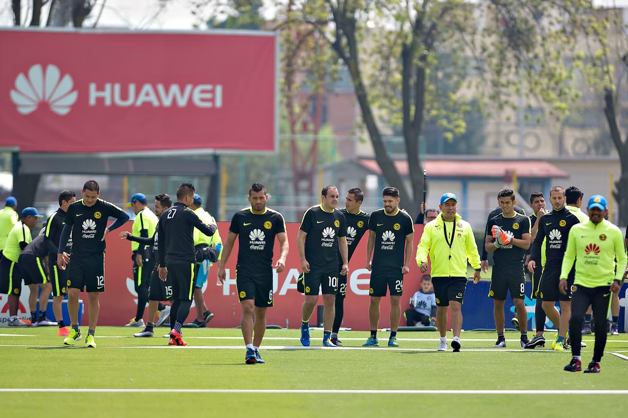 Blanco se alistó desde el comienzo de la práctica que incluyó a los que jugaron en la Liga de Campeones de Concacaf.
