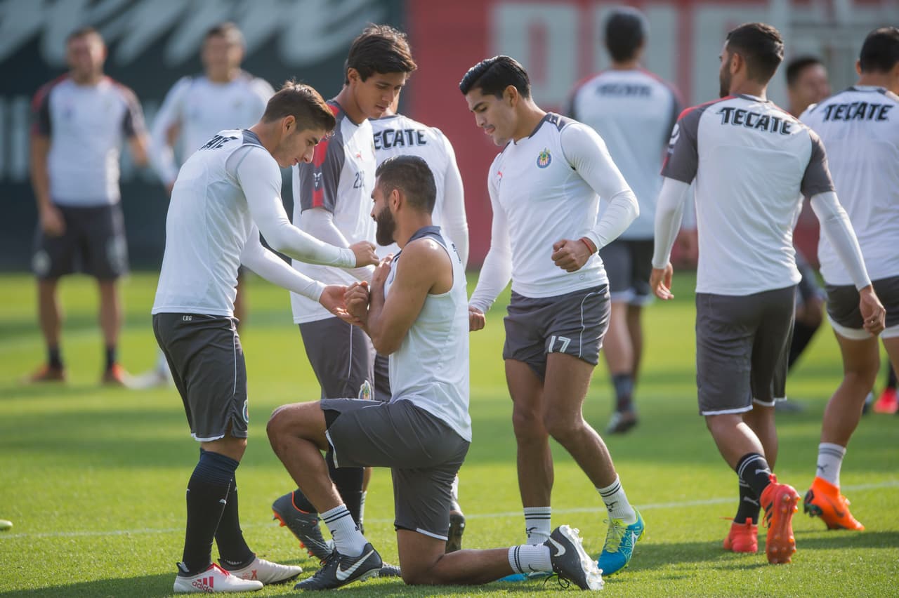 Los jugadores vivieron en Guadalajara un entrenamiento tranquilo antes del duelo de vuelta.