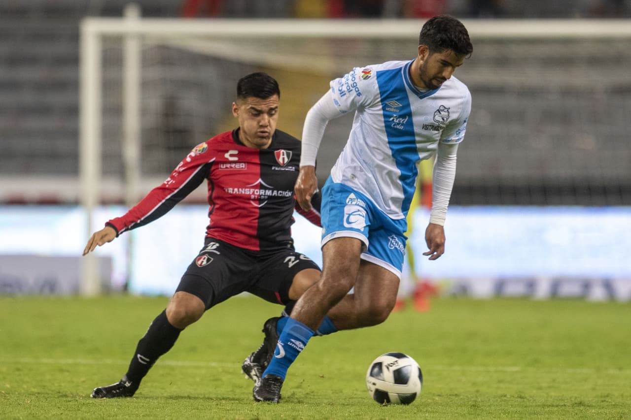 Con un solitario gol de Christian Tabó al final del primer tiempo, Puebla le pega 0-1 al Atlas y rompen con su racha de seis partidos sin ver la derrota.