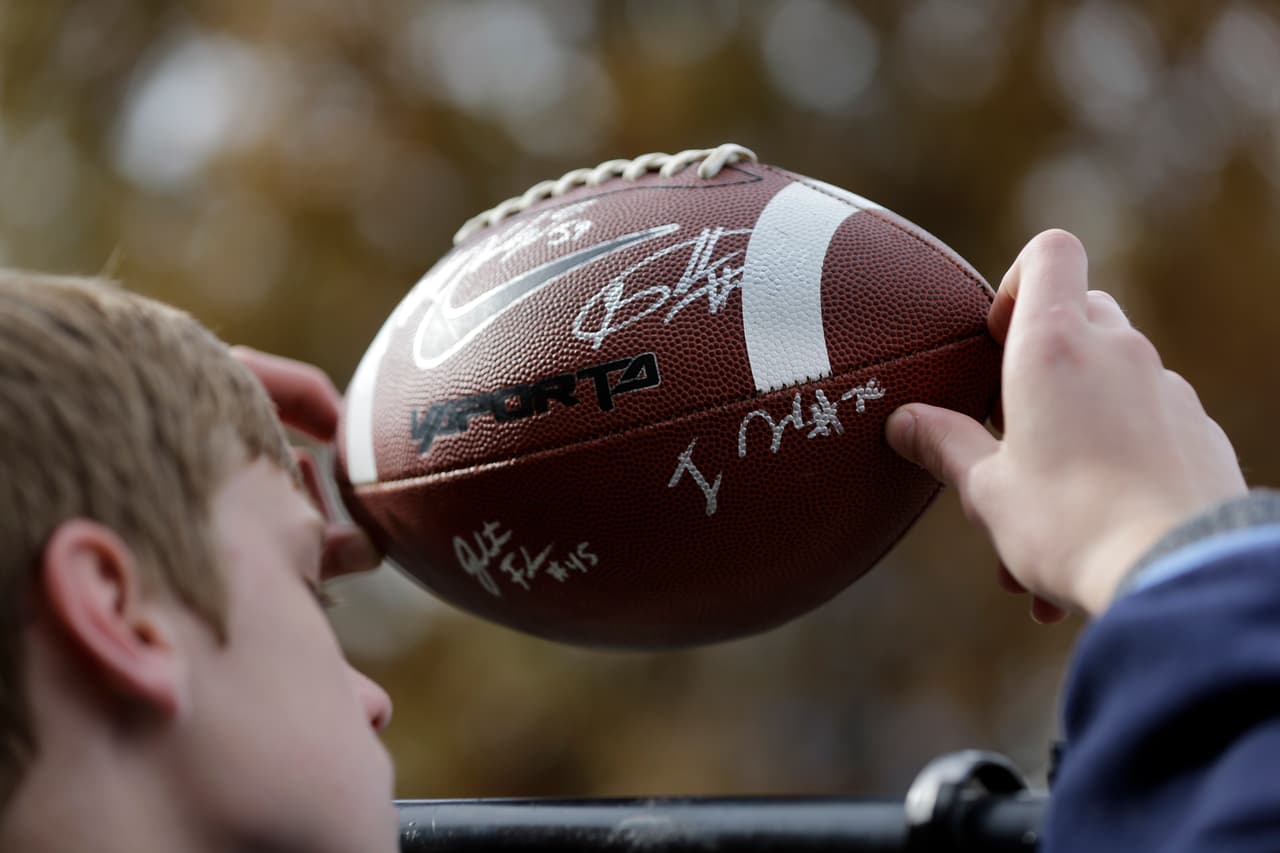 Los fans son los que dan esa pasión al emparrillado, checa lo mejor en la Semana 10.