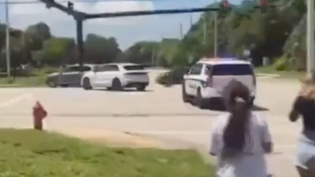 Messi casi choca en Miami por pasarse un alto y podría recibir multa