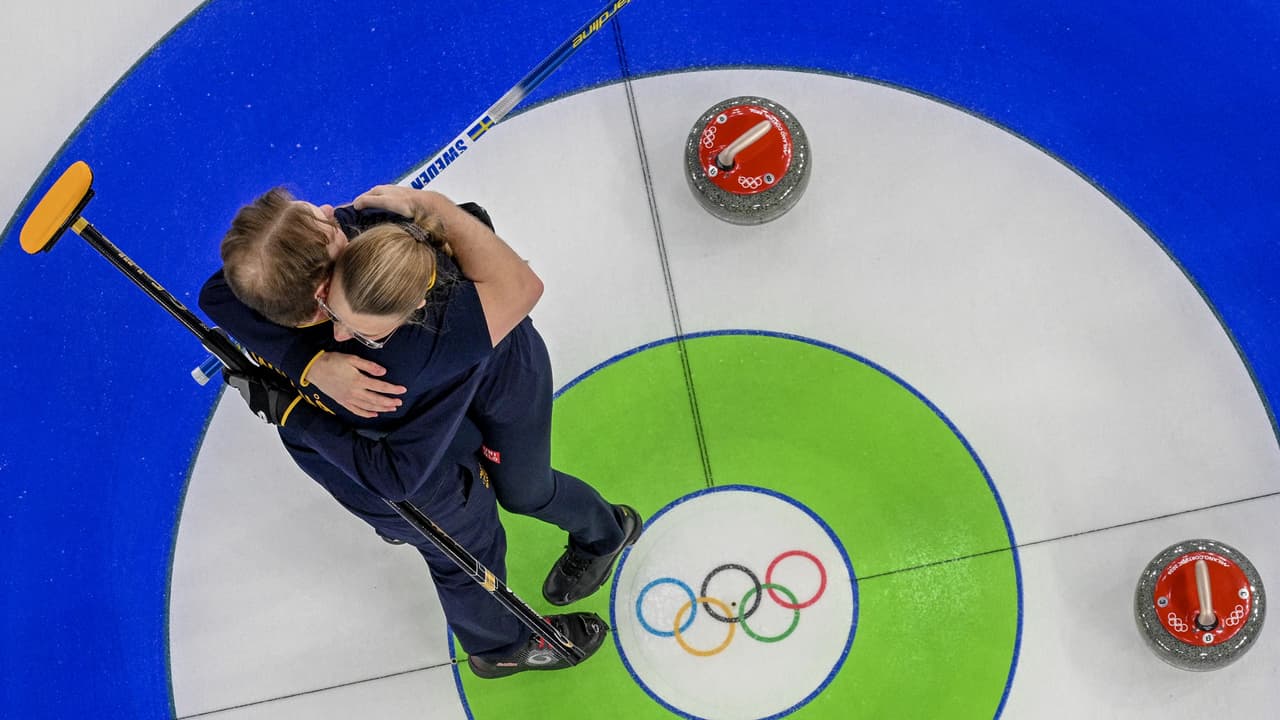Suecia se lleva el oro en el curling mixto en duelo épico ante Estados Unidos
