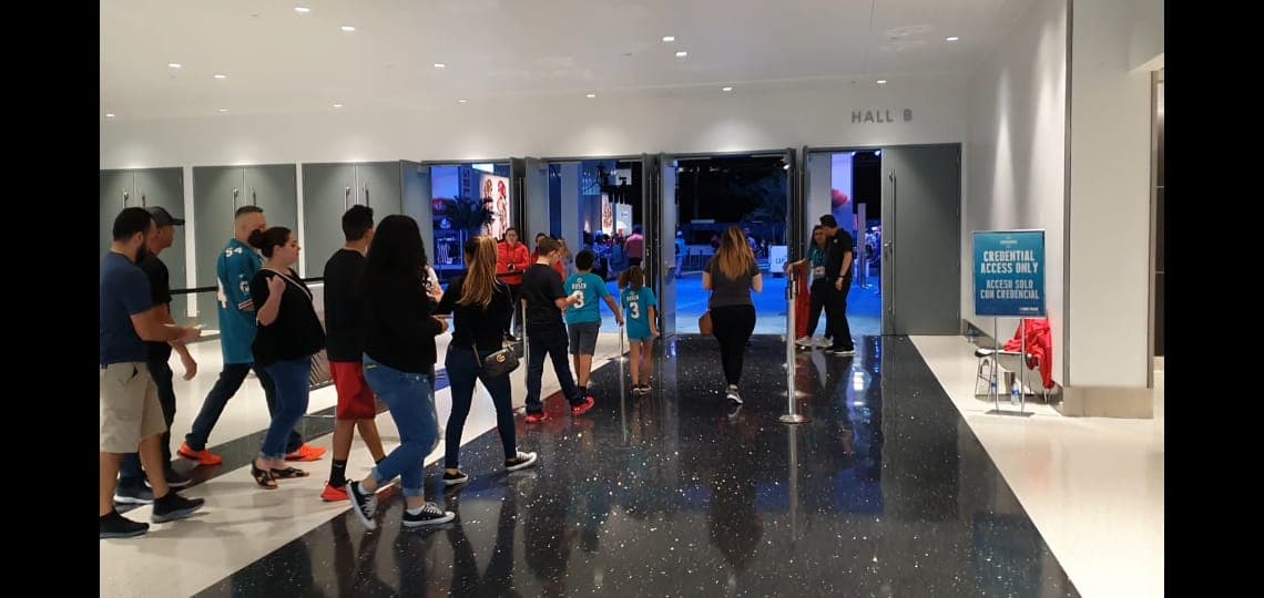 Falta menos de una semana para vivir la pasión del Super Bowl LIV entre Chiefs y 49ers pero la afición ya disfruta al máximo de la NFL Experience.