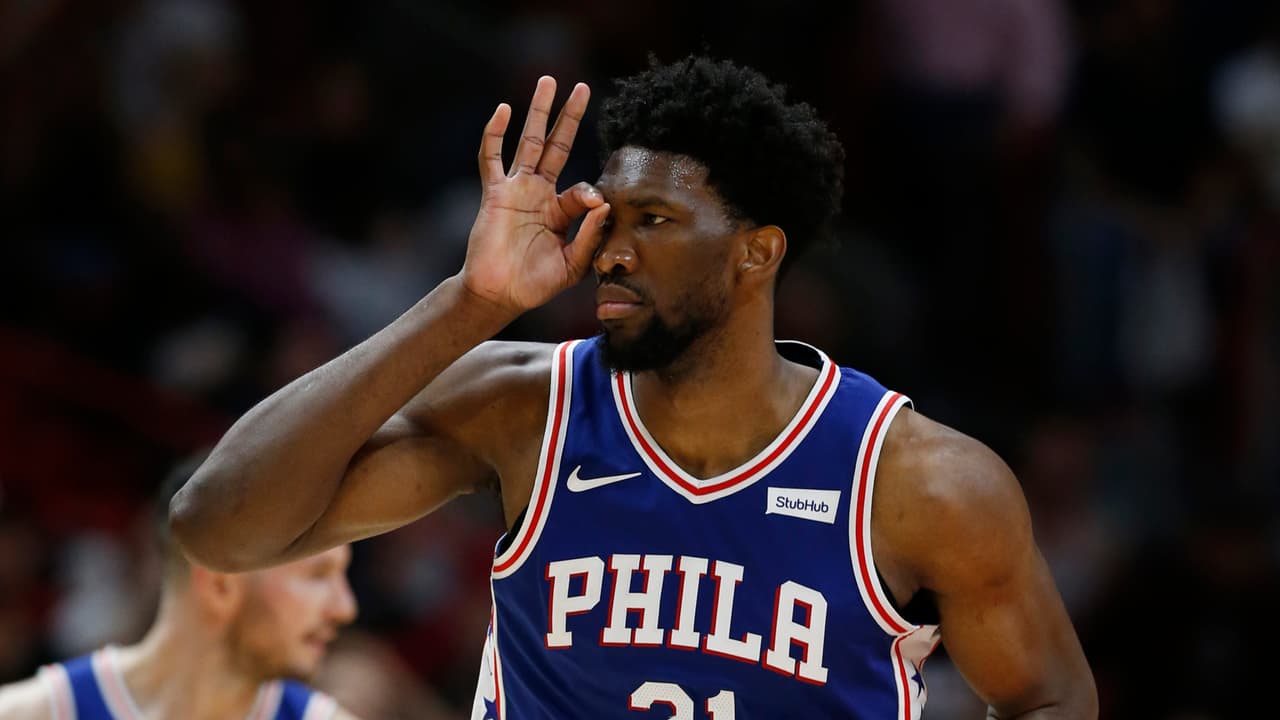 Sin embargo, el equipo de Filadelfia tenía como objetivo llevarse el triunfo, lejos de pensar en el homenaje de esa jornada.