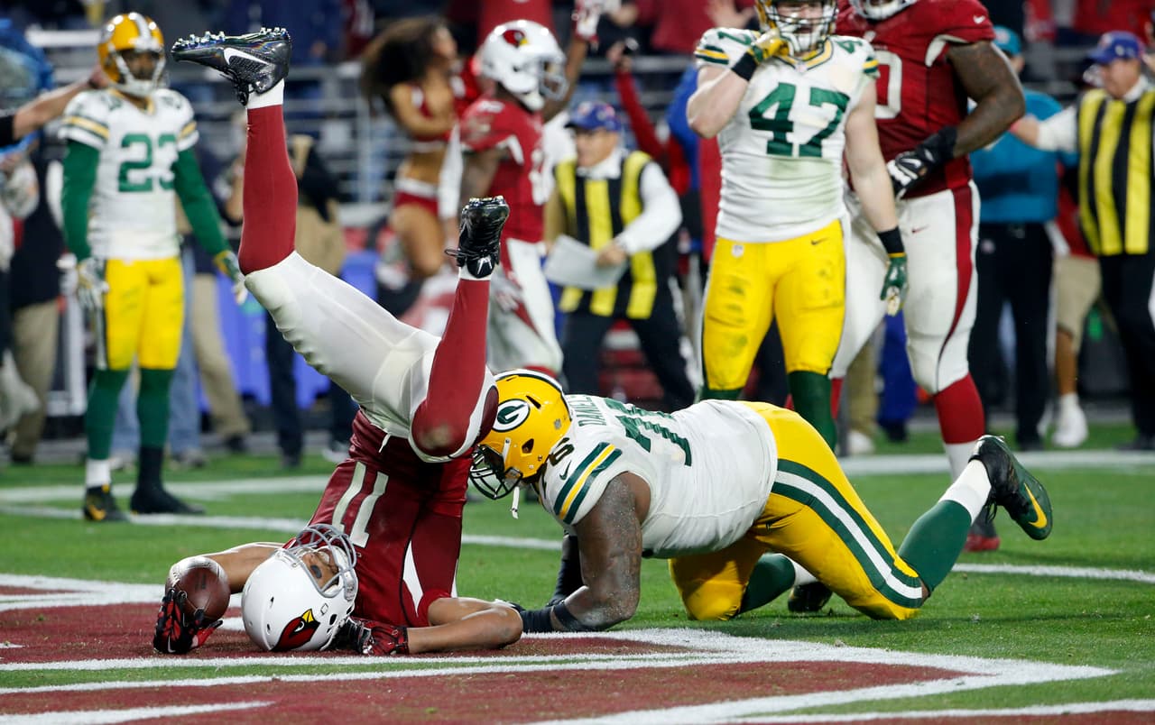 3.- Arizona Cardinals - 16 de enero del 2016 (26-20 (TE) vs. Green Bay Packers) (Playoffs Divisionales).- En un partido para el recuerdo un Ave María de Aaron Rodgers a Jeff Janis forzó una improbable prórroga donde los Cardinals evitaron otro milagro más con dos recepciones fantásticas de Larry Fitzgerald, la segunda de ellas para el touchdown que dio fin al partido en la primera serie ofensiva del tiempo extra.