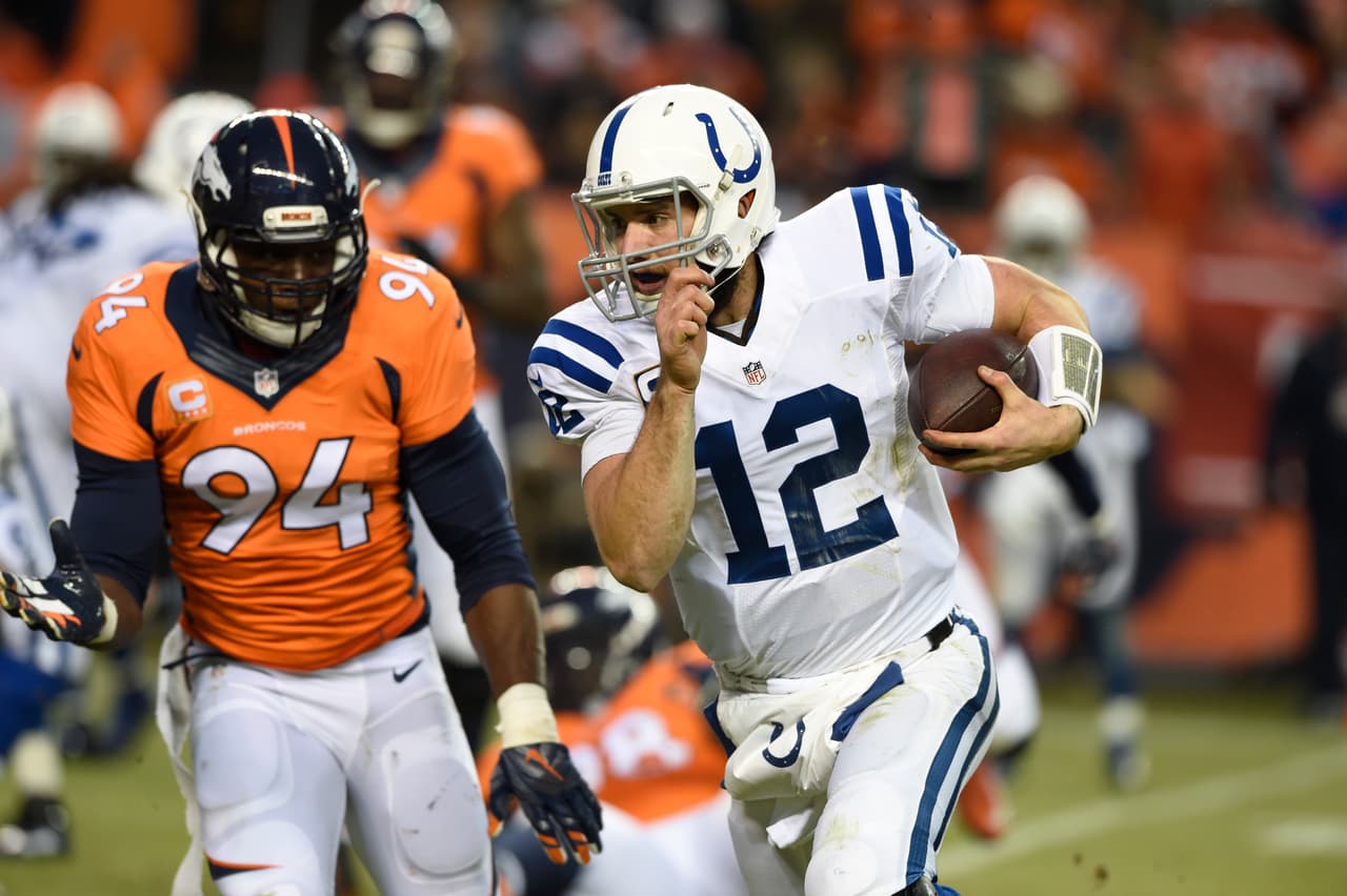 9.- Indianapolis Colts - 11 de enero del 2015 (24-13 en Denver Broncos) (Playoffs Divisionales).- Andrew Luck consiguió el primer triunfo en postemporada como visitante de su carrera en casa del antiguo quarterback de los Colts, Peyton Manning, para avanzar inesperadamente también a su primer Juego por el Campeonato de la AFC.