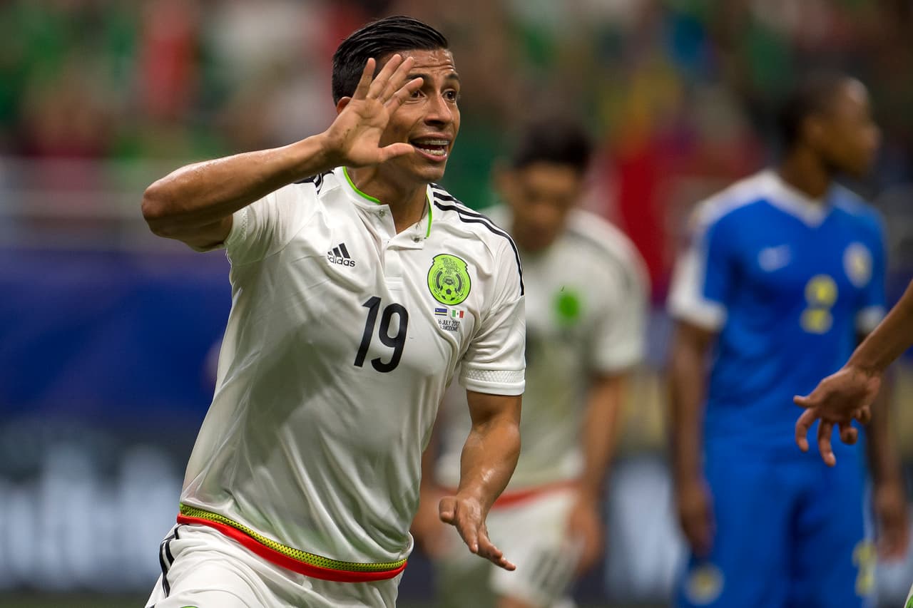 Los goles de Ángel Sepulveda y Edson Álvarez sentenciaron el 2-0 de México contra Curazao para confirmar el liderato del equipo en ese grupo.