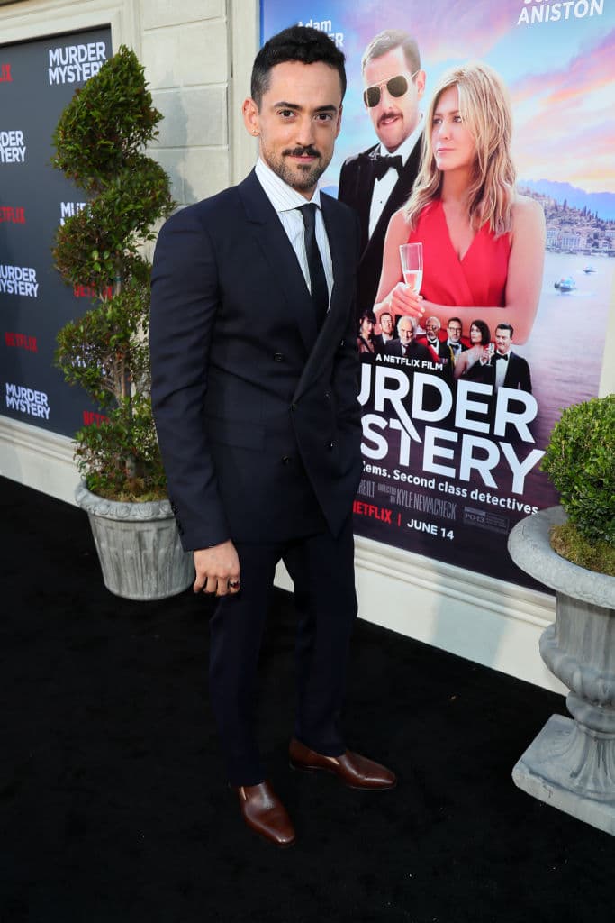 Sus proyectos recientes incluyen ‘Murder Mystery’ y un papel principal en la próxima temporada de ‘Narcos México’.