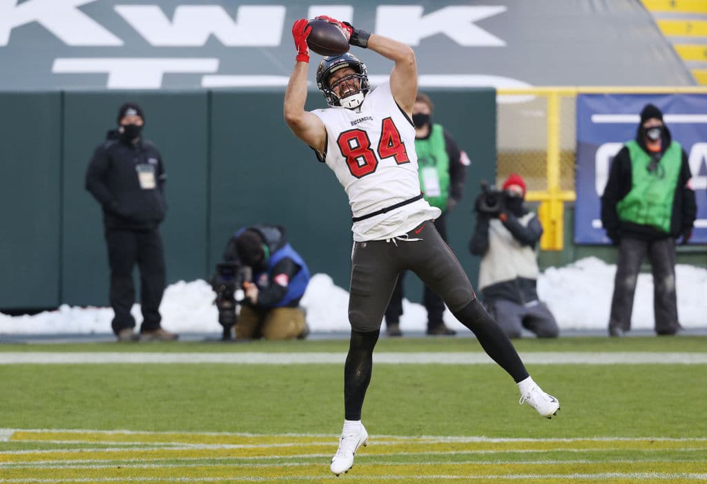 Tom Brady los Tampa Bay Buccaneers logran vencer a los Packers de vista 31-26 en. las finales de Conferencia y jugarán el Superbowl LV en su estadio.