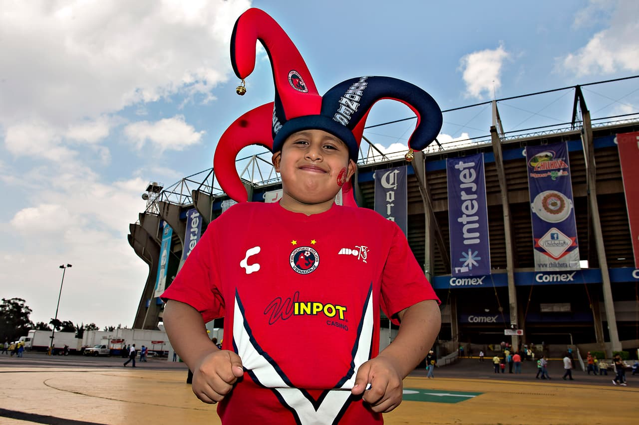 El colorido de la afición en la Jornada 6