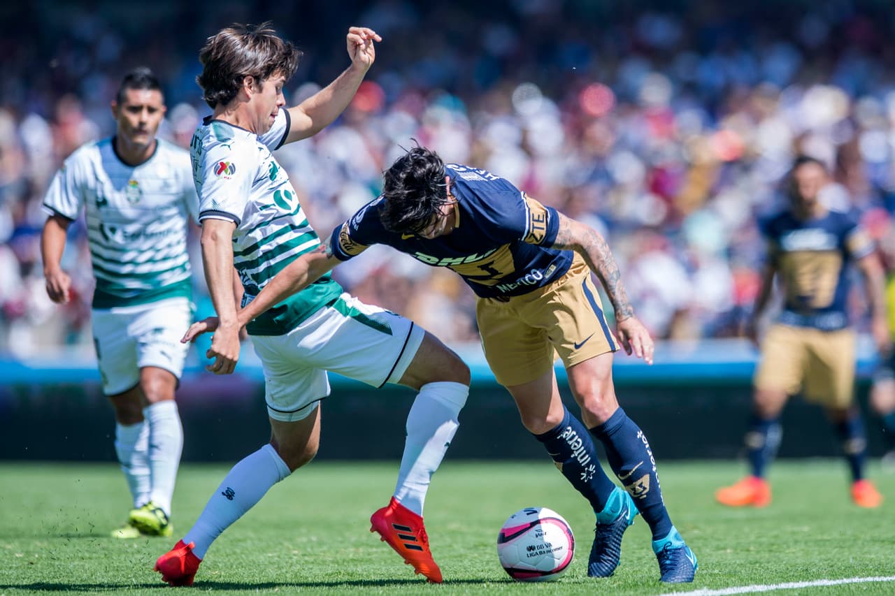 El partido estuvo intenso en el primer tiempo, pero se fue al descanso sin goles.
