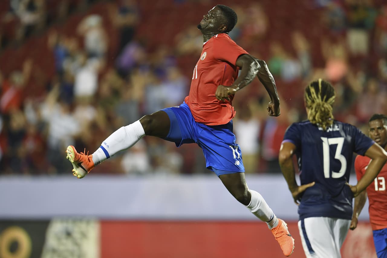 Las selecciones de Costa Rica y Bermudas se vieron las caras en Toyota Stadium, en Frisco, Texas, por el Grupo B de la Copa Oro 2019. Costa Rica se adelantó en el marcador con gol de Mayron George a los 30 minutos. Más tarde, con gol de Elías Aguilar, los Ticos aumentaron a 2-0 la ventaja pero a los 59 minutos, de penalti, Nahki Wells descontó por los bermudeños.