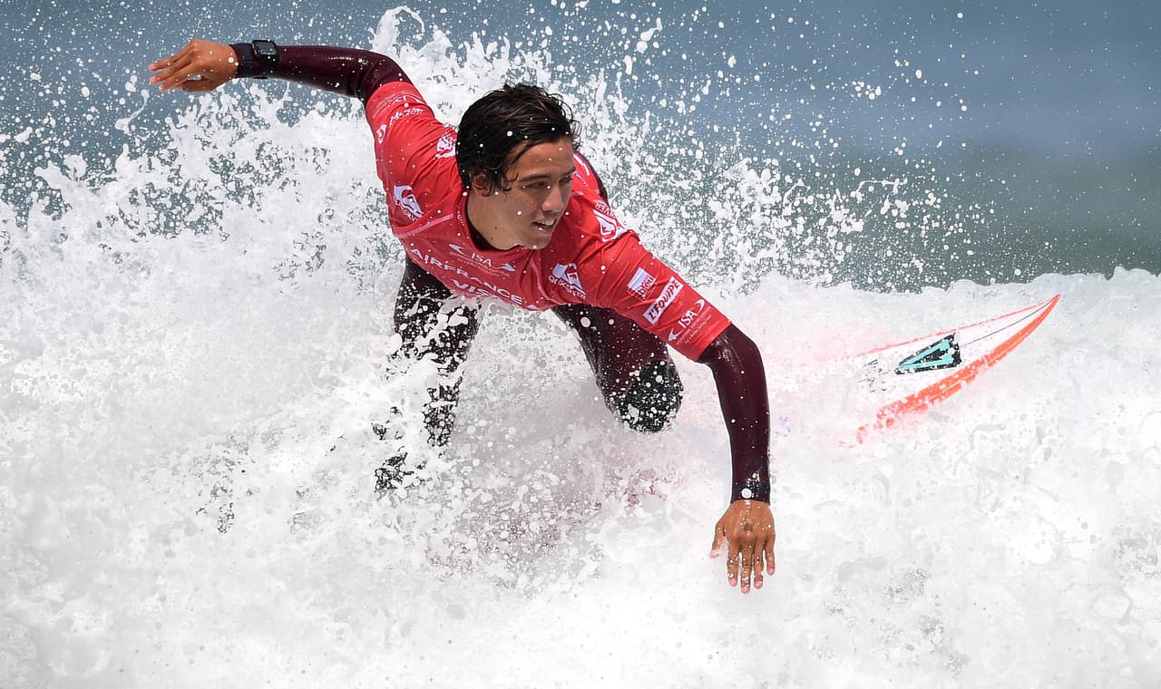 El mexicano Jhony Corzo se proclamó campeón mundial de surf.
