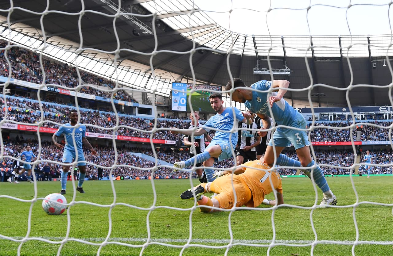 Manchester City venció al Newcastle con un doblete de Raheem Sterling y los tantos de Amymeric Laporte, Rodri y Phil Foden.