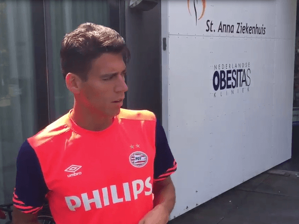 Héctor Moreno superó los exámenes médicos con PSV que está por anunciar su fichaje