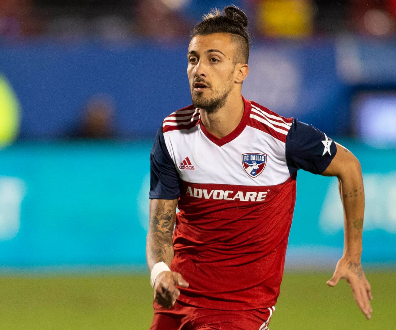 Newell's intentará seducir a Maximiliano Urruti para que regrese al fútbol argentino