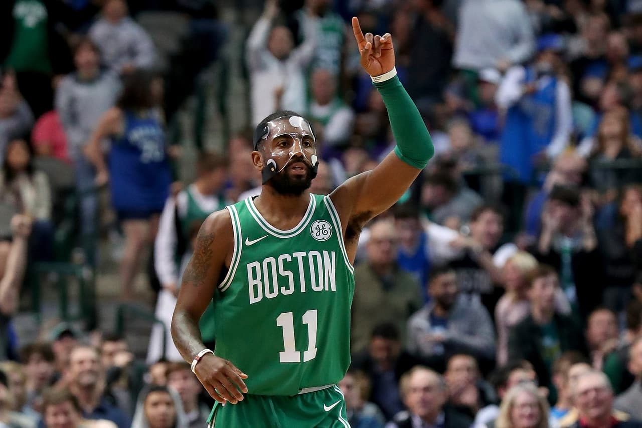 Kyrie Irving explota con 47 puntos y Celtics hilan 16a victoria consecutiva