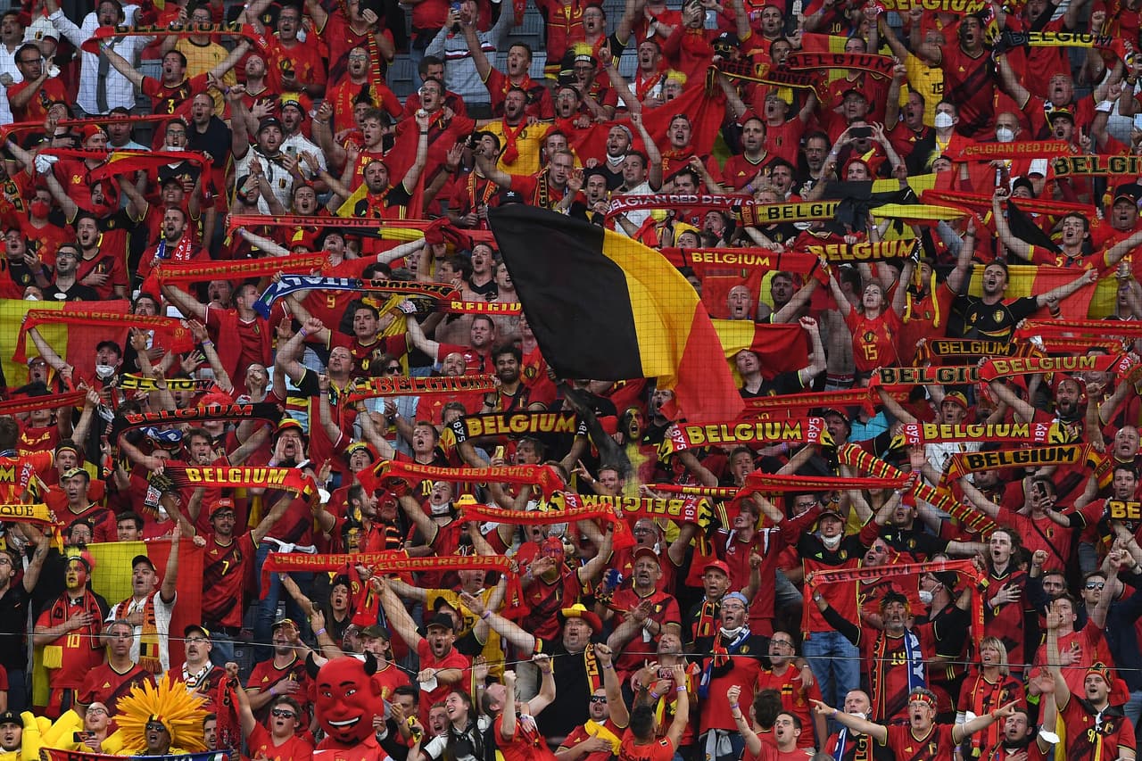 Con una extraordinaria primera parte, Italia consiguió tomar ventaja de dos goles y aunque Lukaku puso a Bélgica en el partido, los de Mancini supieron aguantar el marcador y meterse entre los cuatro mejores del torneo de naciones de la UEFA.