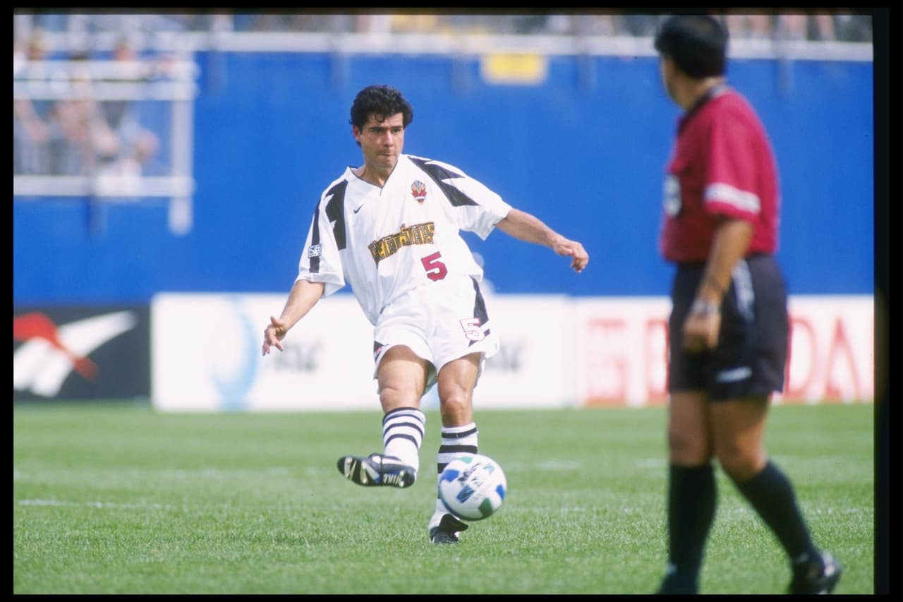 Al italiano Nicola Caricola se le atribuye la mala suerte.