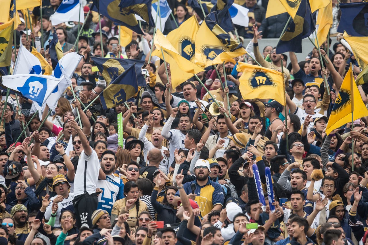 Ambas escuadras cuentan con aficiones fantásticas, en Tigres no cabe un alfiler en todo el torneo y la final de ida no será la excepción pero los Pumas contrarrestan ese poderío en la localía cerrando en casa la final ante su gente.