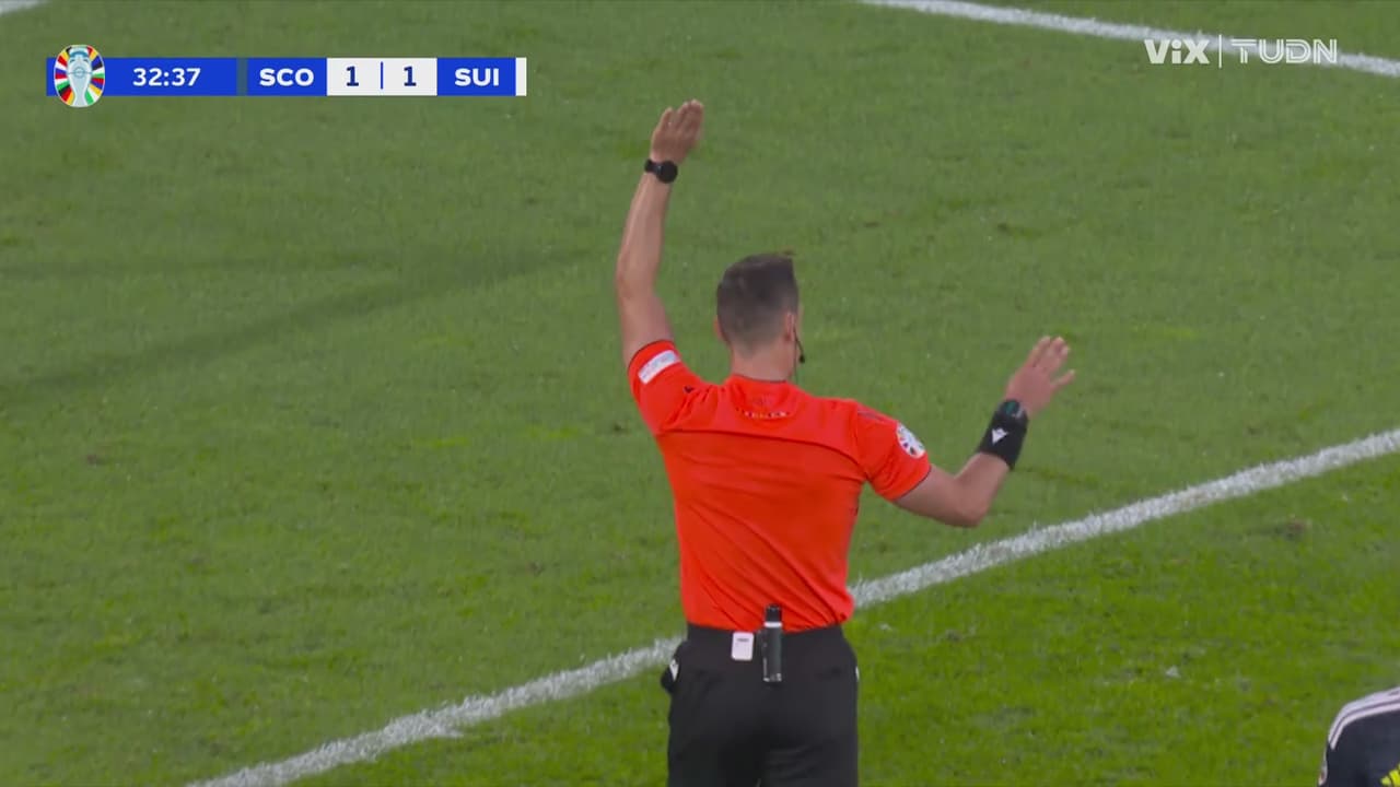 ¡Anulado! Suiza quería la voltereta con Ndoye, pero la jugada no contó