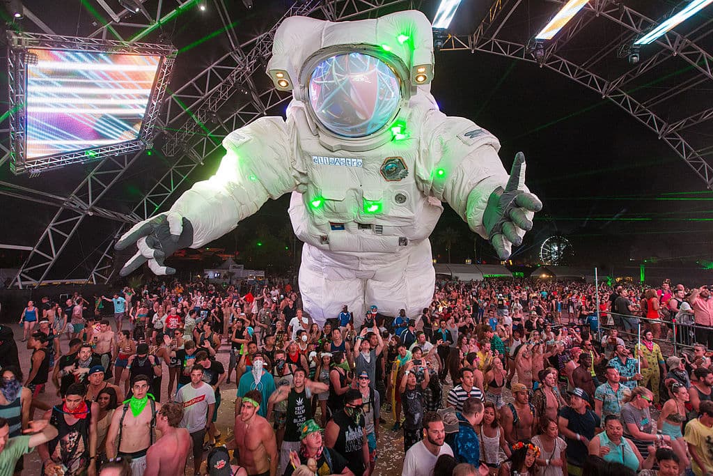 Sin embargo, con el aumento de Omicron, no está claro si el festival tendrá que cambiar las fechas, como lo habían hecho anteriormente varias veces debido a la pandemia.