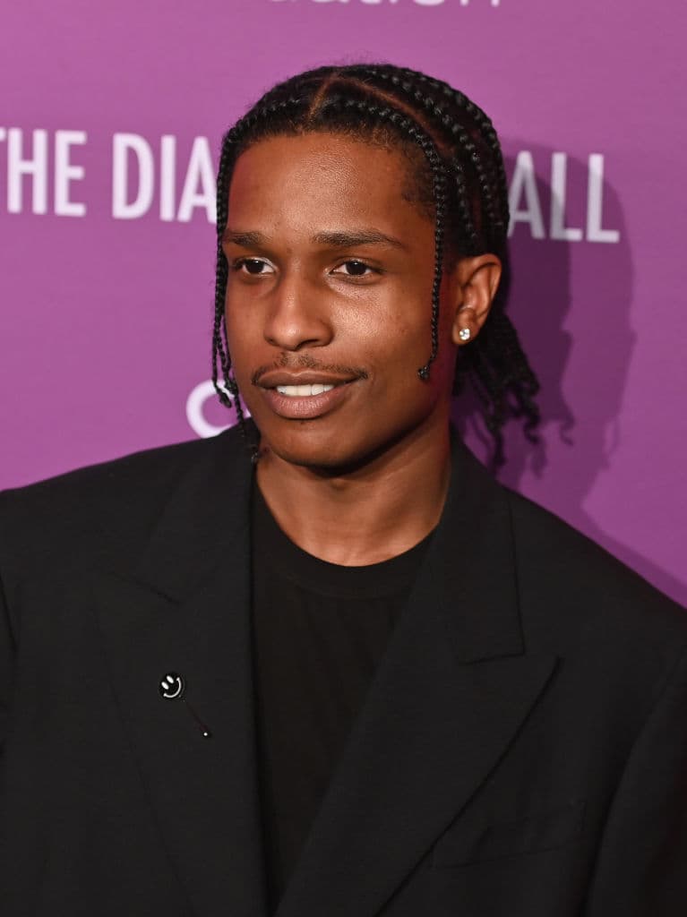 “… Te menosprecian como madre si no hay un padre en la vida de tus hijos. Pero lo único que importa es la felicidad, esa es la única relación sana entre un padre y un hijo”, dijo Riri.