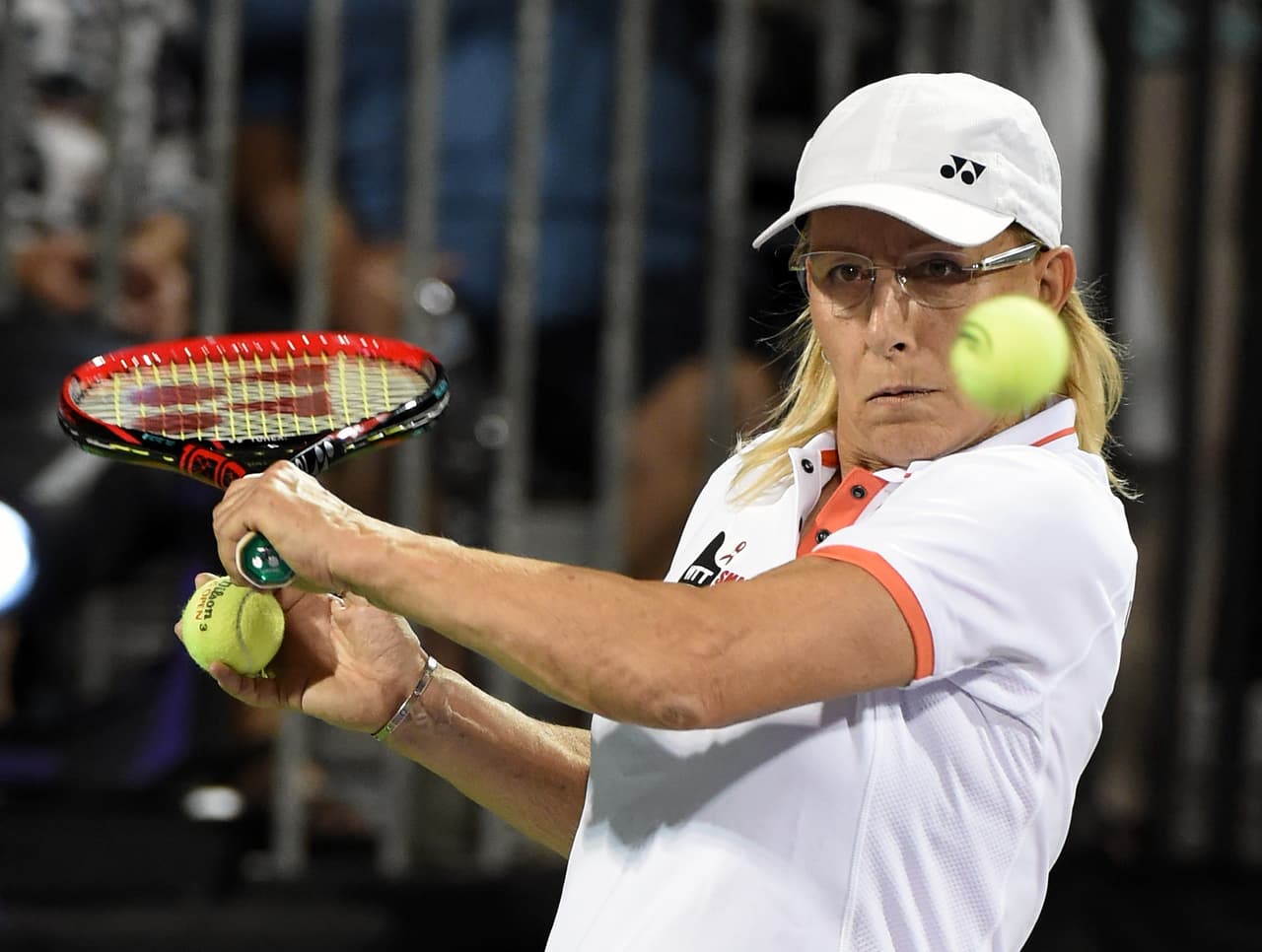 Navratilova es una figura célebre. La nacida en Checoslovaquia, apenas recibió la ciudadanía estadounidense, reconoció su homosexualidad. Su cáncer llamó la atención mundial.