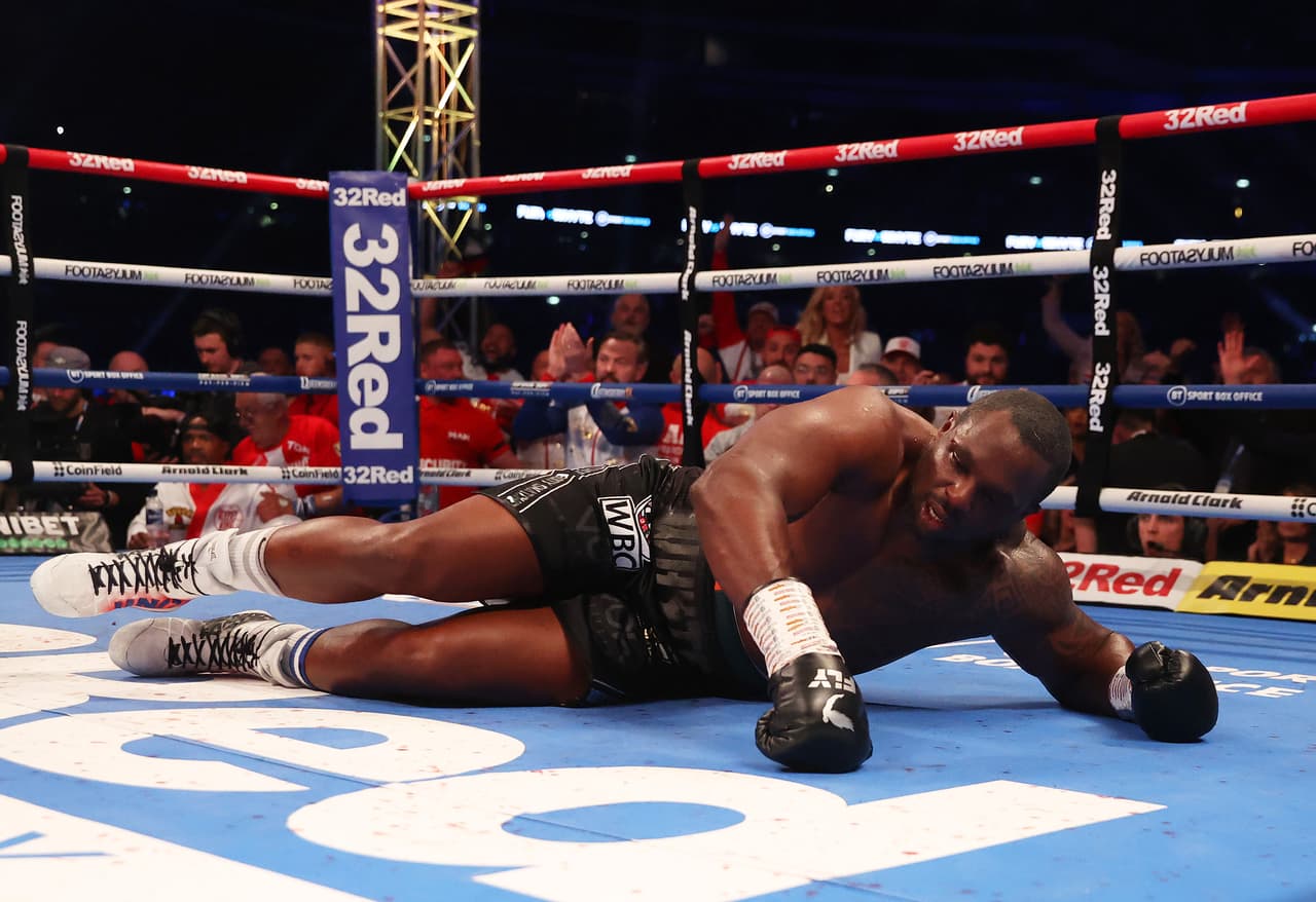 Tyson Fury noqueó de forma increíble a Dillian Whyte ante más de 94 mil fans en el Estadio de Wembley para retirarse invicto y dejar un legado inigualable en la división reina del boxeo.