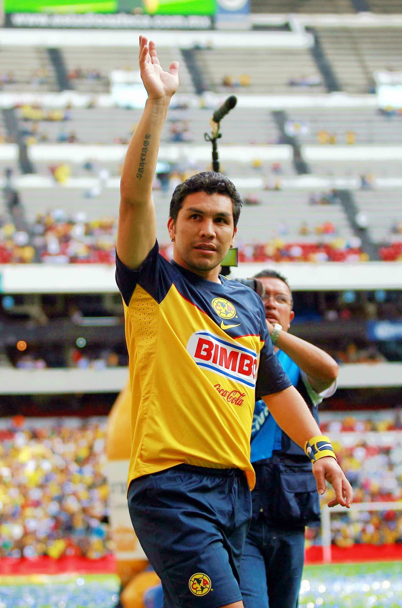 La vida de Salvador Cabañas será llevada al cine