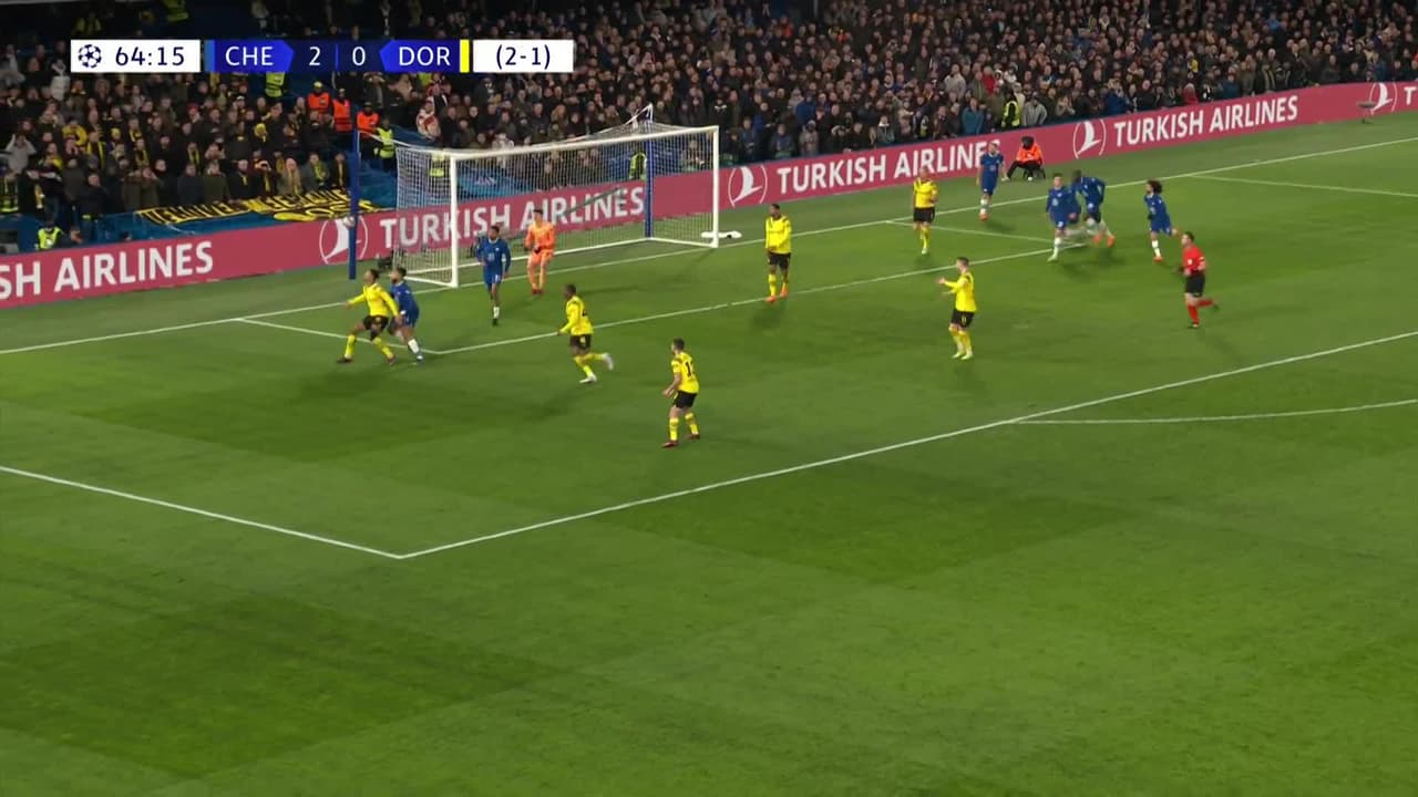 ¡TIRO ATAJADO! disparo por Marius Wolf.