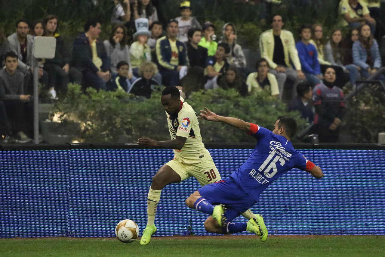 <b>Renato Ibarra (8)</b>. El extremo ecuatoriano del América jugó 68 minutos y ayudó a su equipo a darle salida. No fue extremadamente brillante pero sí eficaz en ese sentido.