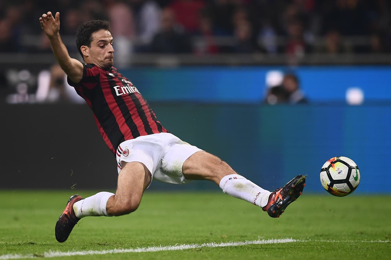 Luego, al minuto 81, Bonaventura llegó por el sector izquierdo con esta barrida para poner el 2-2 parcial ante la exigencia de Handanovic.