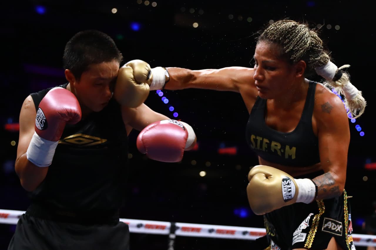 Ciudad de México, 11 de agosto de 2018. Mariana Juarez y Terumi Nuki , durante la función de Boxeo celebrado en la Nueva Arena Ciudad de México. Foto: Imago7/Eloisa Sanchez