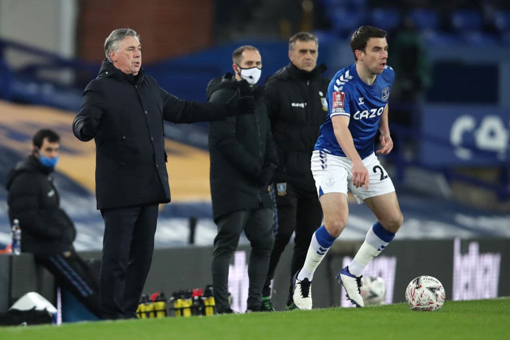 Everton pasa por encima de Sheffield Wednesday con un marcador de 3 a 0. El colombiano James Rodriguez asistió en dos ocasiones y las anotaciones corrieron a cargo de Dominic Calvert-Lewin, Richarlison y Yerry Mina; califican a Octavos de Final de la FA Cup.