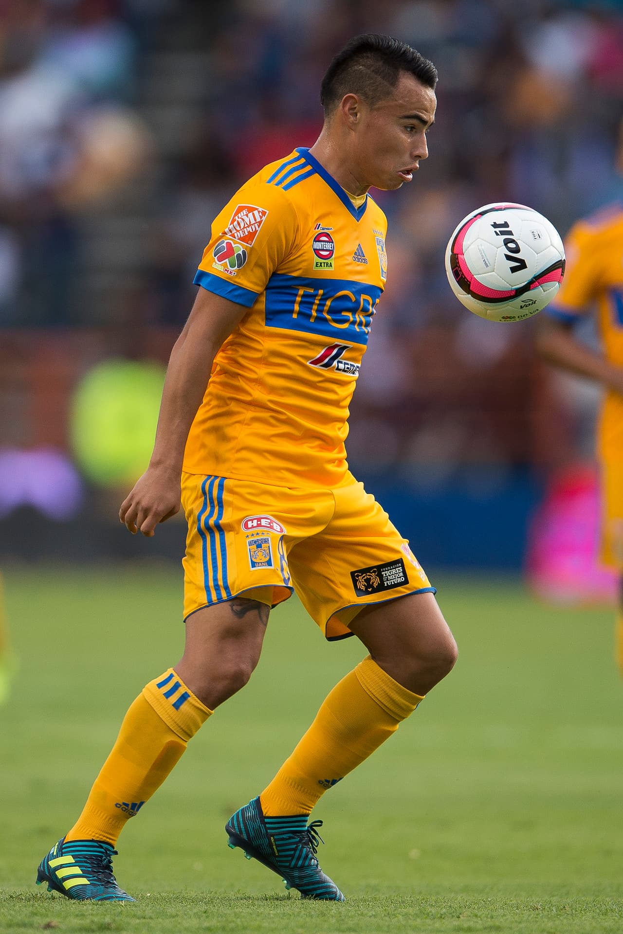 Con 28 puntos, el mediocampista argentino de Tigres Lucas Zelarayán ocupa la posición 24 de nuestro conteo.