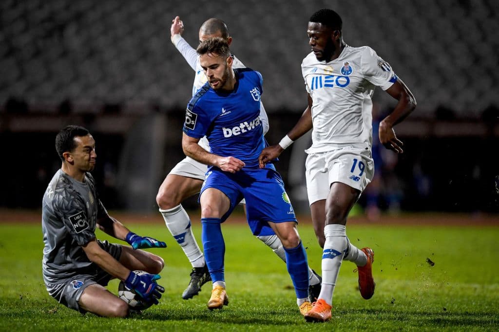 En los instantes finales, el lateral del Porto, Nanu, chocó en contra del portero Kritsyuk. Nanu salió lesionado tras un choque y se fue directo al hospital.