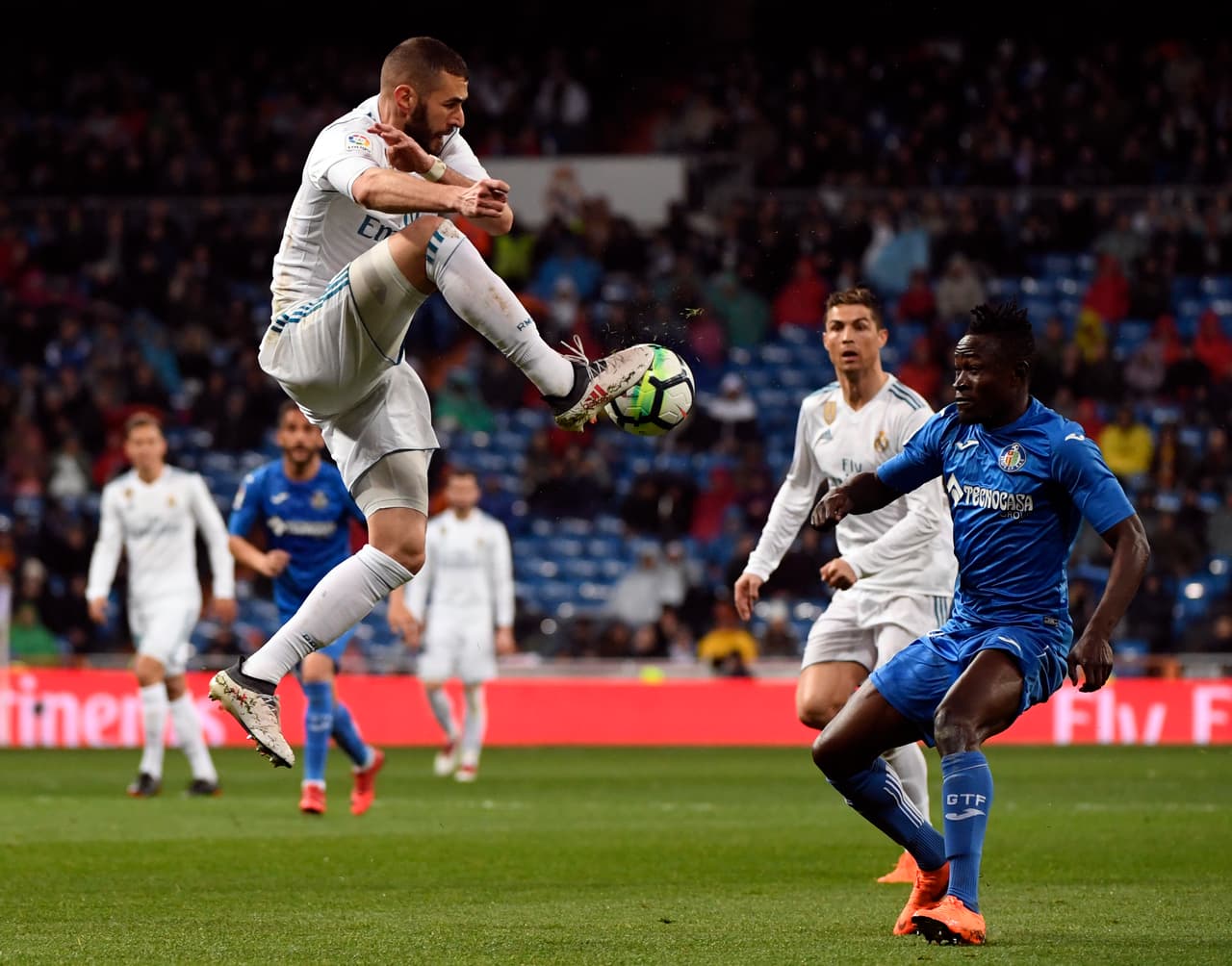 Los locales no se conformaron y buscaron aumentar su ventaja para evitar sorpresas en casa.