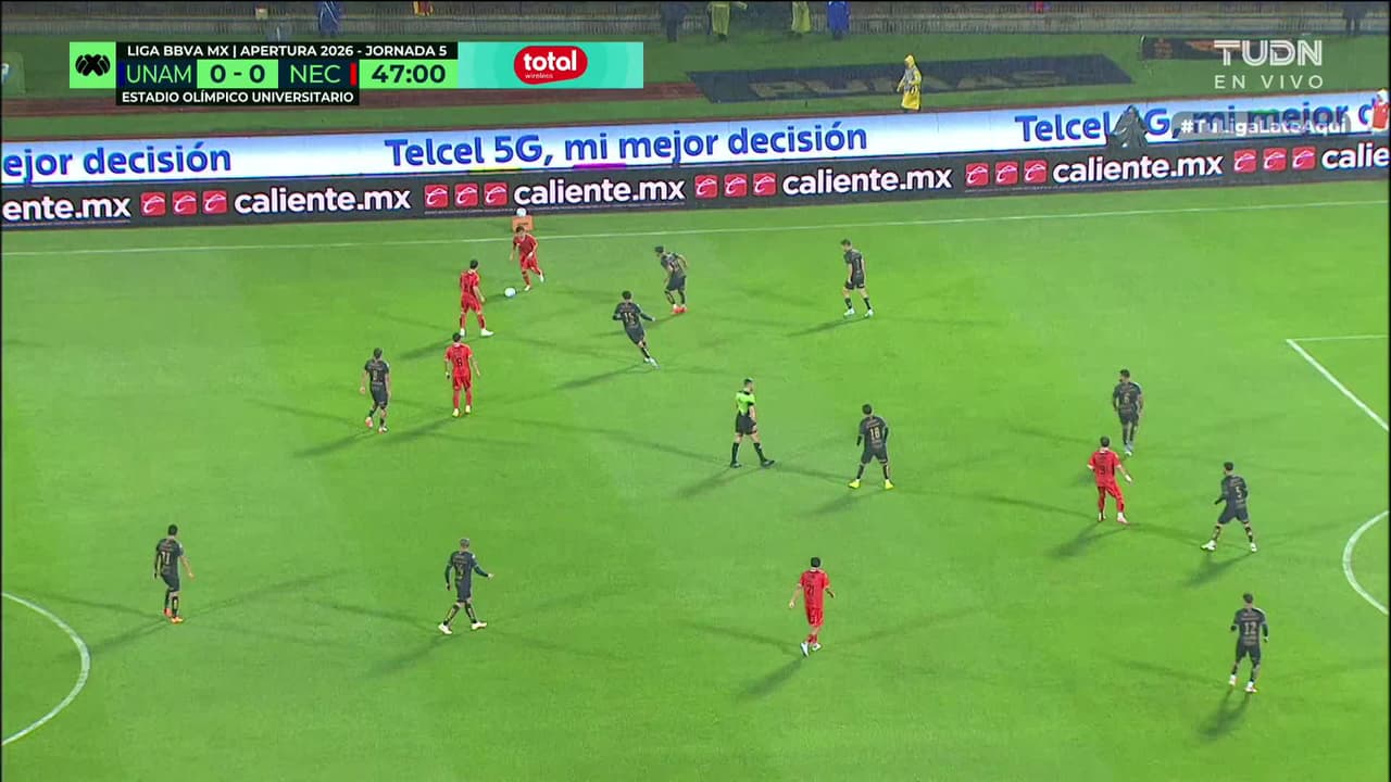 ¡TIRO ATAJADO! disparo por Lorenzo Faravelli.
