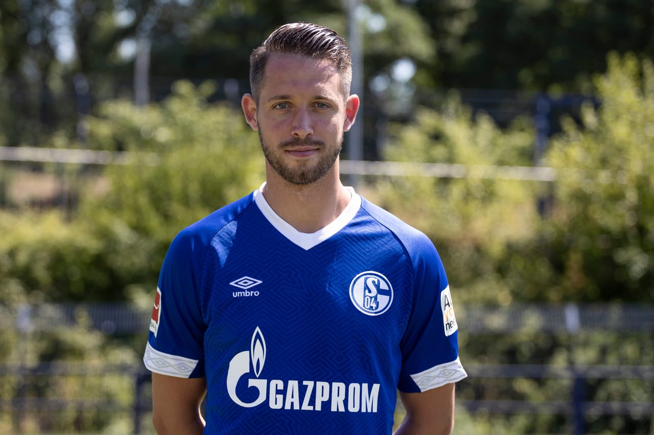 Delantero: Mark Uth (del Hoffenheim al Sclahke 04)
