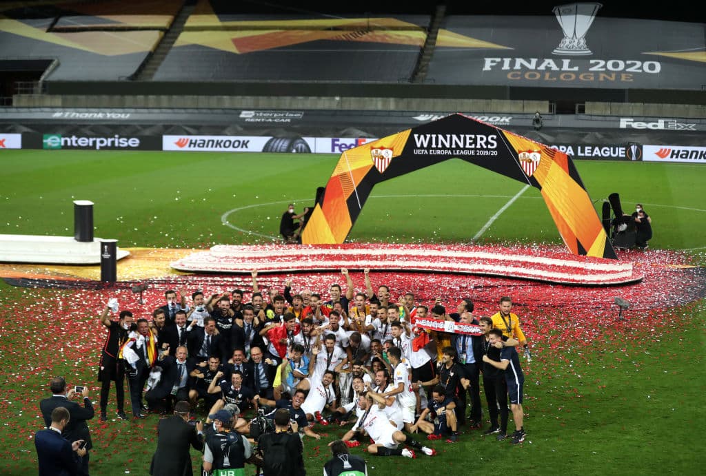 Las postales de la celebración del cuadro de Lopetegui tras imponerse al Inter en la final.