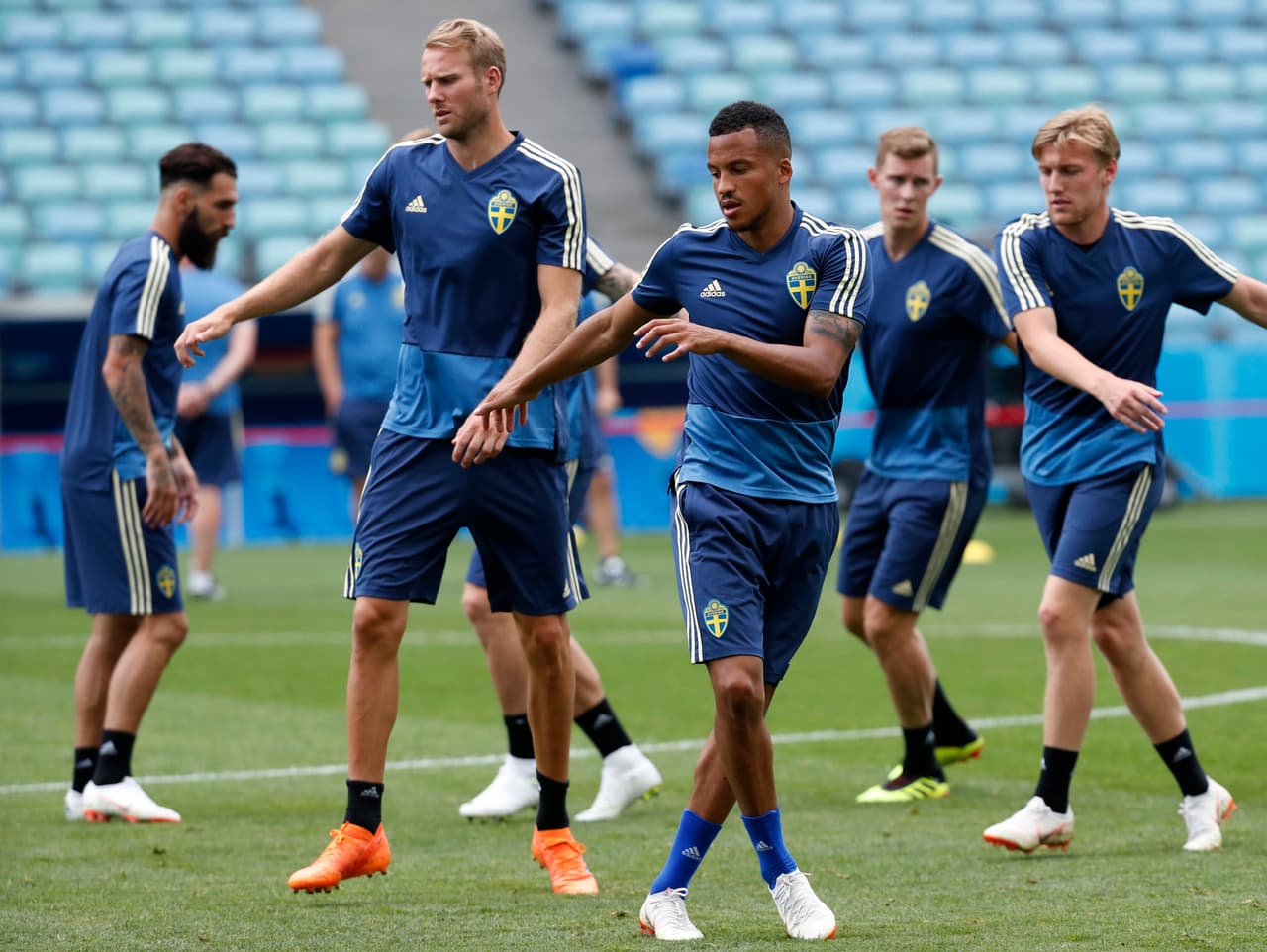 En un total de 23 enfrentamientos entre suecos e ingleses, se registra un balance de siete victorias por bando y nueve empates. Pero jamás se habían enfrentado en una Copa del Mundo.