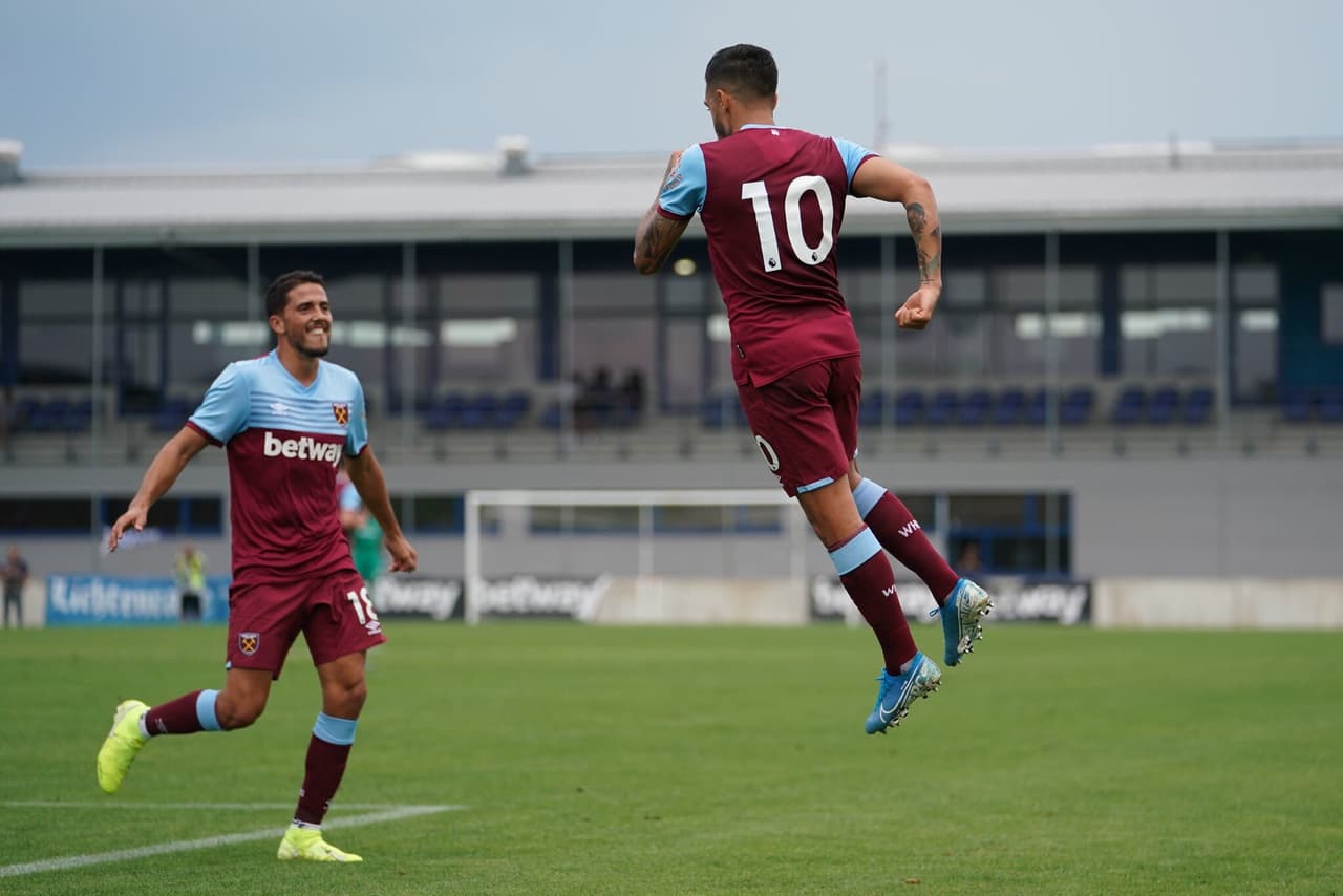 Fue un festín de goles para los Hammers, por quienes marcaron Pablo Fornals, Manuel Lanzini, Sebastian Haller, Grady Diangana y Michail Antonio.