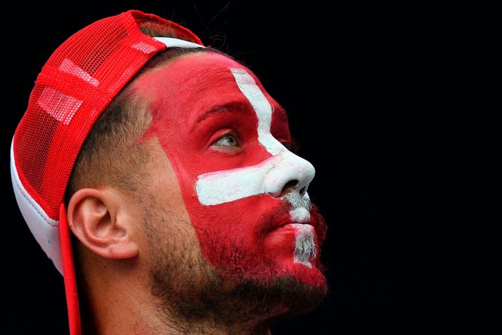 Fanáticos suizos y costarricenses llegaron a abarrotar el estadio Nizhny Novgorod para despedir a sus selecciones en la primera fase. Los ticos se van a casa, los helvéticos a la segunda ronda.