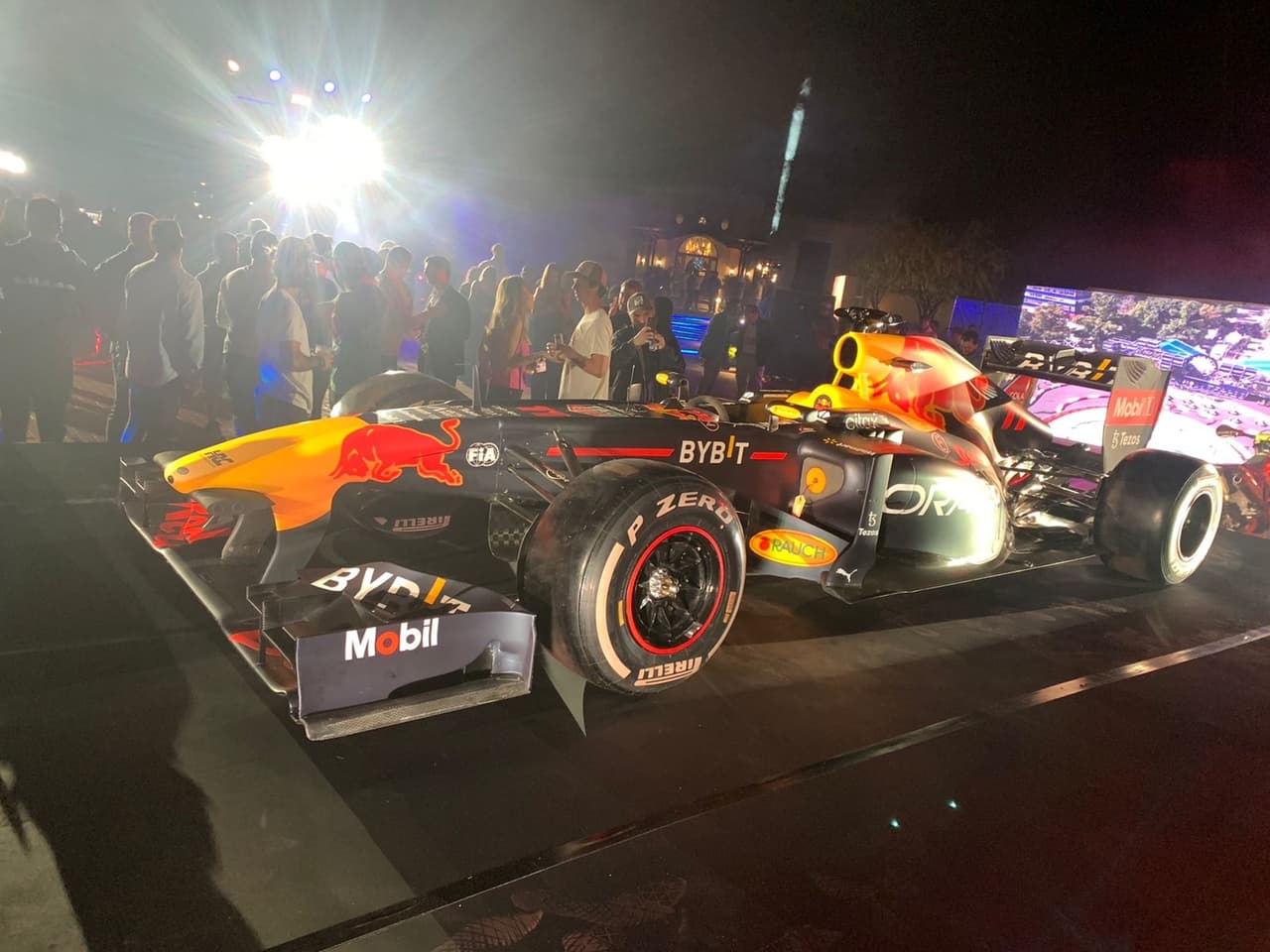 Formula 1: Red Bull de 'Checo' Pérez se enciende para el Show Run