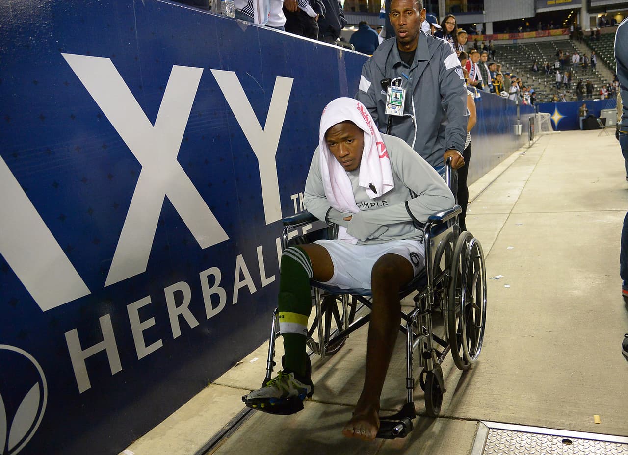 Darlington Nagbe lesionado, Nigel de Jong explica: "Nunca fue mi intención lastimarlo"